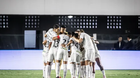Ceará e Santos duelam na Arena Castelão.