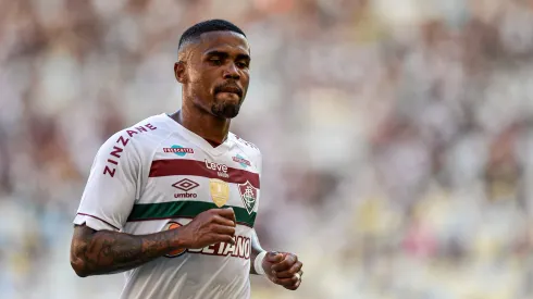 Foto: Thiago Ribeiro/AGIF - Douglas Costa não está nos planos de Mano Menezes