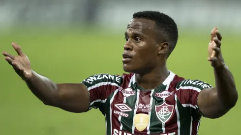 Fluminense se antecipa e fica próximo de acertar com substituto ideal de Arias