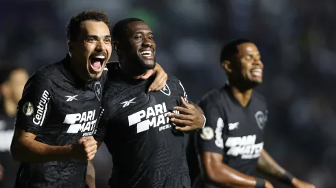 Vitória e Botafogo disputam a 16ª rodada da Série A.