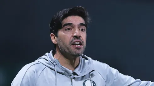 Abel durante a partida. Foto: Ettore Chiereguini/AGIF