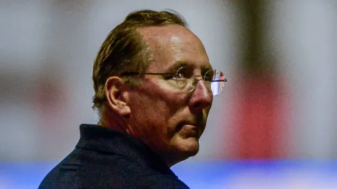 BA - SALVADOR - 11/07/2024 - BRASILEIRO A 2024, VITORIA X BOTAFOGO - John Textor dono da SAF do Botafogo antes da partida contra o Vitoria no estadio Barradao pelo campeonato Brasileiro A 2024.