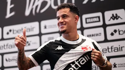 Coutinho foi anunciado pelo Vasco em um empréstimo até junho de 2025 junto ao Aston Villa - Foto: Leandro Amorim/Vasco