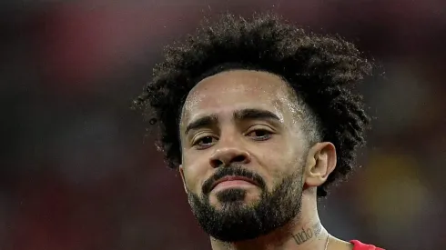 Claudinho durante jogo das Estrelas no Maracanã. Meia negocia com o Mengão.