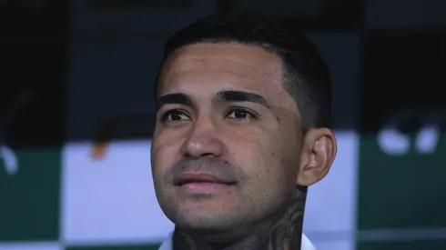 Dudu durante partida contra o Atlético-GO no Allianz Parque. Atacante é alvo de especulações.