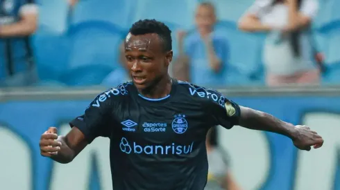 Nathan Fernandes, jogador do Grêmio, durante partida contra o Novo Hamburgo no estádio Arena do Grêmio pelo Campeonato Gaúcho 2024. Foto: Maxi Franzoi/AGIF
