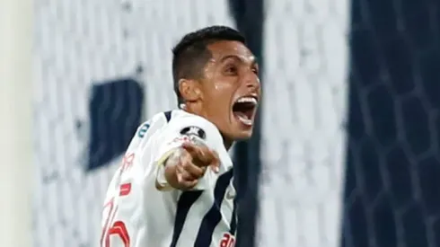 Kevin Serna, novo reforço do Fluminense, quando estava no Alianza Lima – Foto: Daniel Apuy/Getty Images