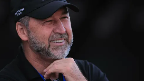 Corinthians busca soluções com Augusto Melo.