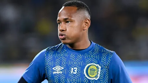 Campaz em ação com a camisa do Rosario. Foto: Luciano Bisbal/Getty Images