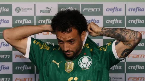 O jogador Felipe Anderson é apresentado como mais novo atleta da SE Palmeiras, na Academia de Futebol do Palmeiras (Foto: Cesar Greco/Palmeiras/by Canon)