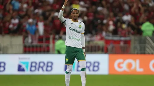 Palestino e Cuiabá brigam por vaga na Sul-Americana.