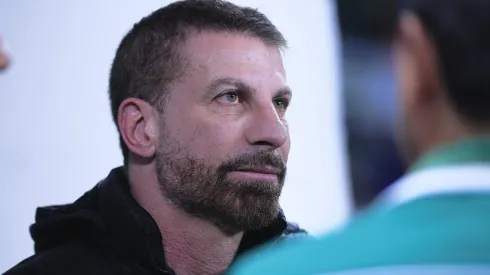 Pedrinho vai definindo situações no Vasco.