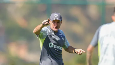 Milito em ação durante treino do Galo. Foto: Pedro Souza / Atlético