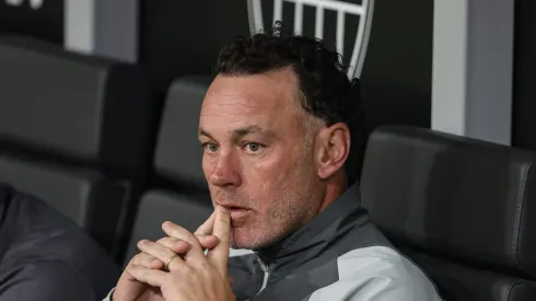 Técnico do Atlético, Milito. Foto: Gilson Lobo/AGIF