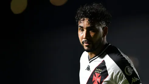 Atleta francês desfalcou o Vasco nas partidas mais recentes