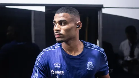 Joaquim de saída do Santos. Foto: Raul Baretta/ Santos/ Flickr