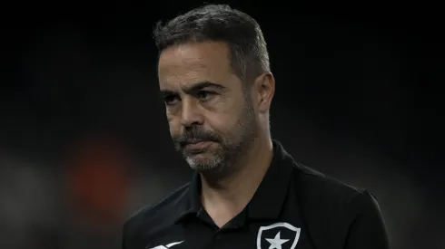 Artur Jorge é surpreendido com desfalque importante