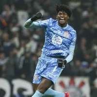 Hugo Souza revela bastidores do Corinthians para duelo com Bahia