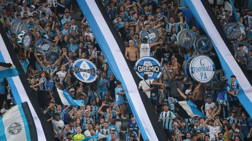 Torcida do Grêmio em partida entre Grêmio x Cuiabá