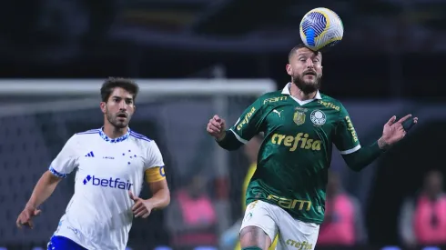 Zé Rafael, jogador do Palmeiras, durante partida contra o Cruzeiro no estádio Arena Allianz Parque pelo Brasileirão Série A 2024. Foto: Ettore Chiereguini/AGIF