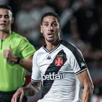 Praxedes vai mal em partida contra o Atlético-MG e torcida do Vasco se revolta