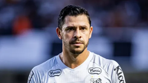 Meio-campista está recuperado da lesão