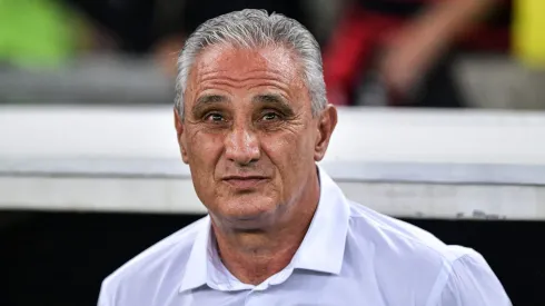 Decide realizar modificações no elenco para a próxima partida