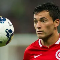 Faxina no Internacional: Aránguiz e Bustos puxam fila de mais 7 saídas nesta janela