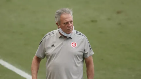 Abel Braga no comando do Internacional em 2021. Foto: Ettore Chiereguini/AGIF