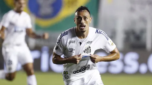 Diego Pituca é capitão do Santos