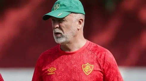 Baixa frustra planos de Mano