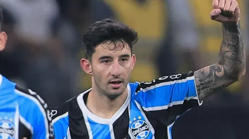 Villasanti comemorando o seu gol. Foto: Ettore Chiereguini/AGIF