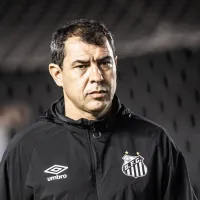 De olho no CRB, Carille comanda treino de bola parada no CT do Santos