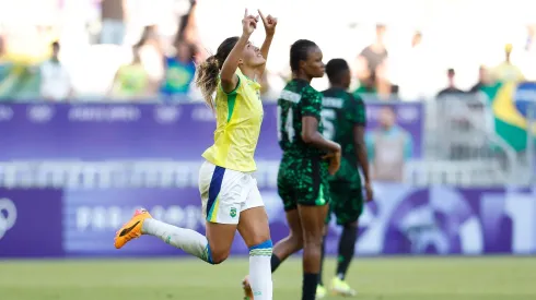 Atacante vem superando lesões e chega em alta. Divulgação/Rafael Ribeiro/CBF.