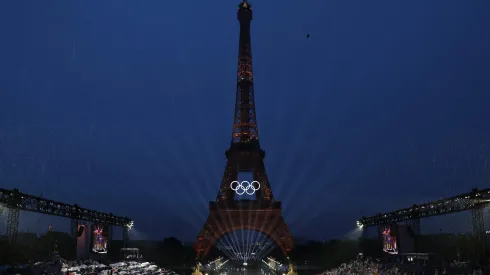 Vista da Torre Eiffel na abertuda das Olimpíadas de Paris. (Foto de Jamie Squire/Getty Images)