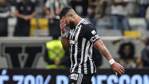 Hulk cita maior arrependimento com a camisa atleticana