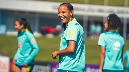 Atacante do Internacional esteve no período de treinamento da seleção. Divulgação/CBF.