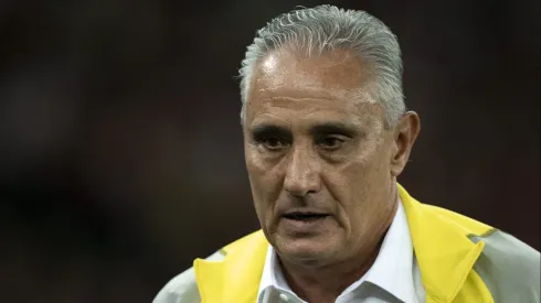 Tite, técnico do Flamengo, durante partida contra o Cruzeiro no estádio Maracanã pelo Brasileirão Série A 2024. Foto: Jorge Rodrigues/AGIF