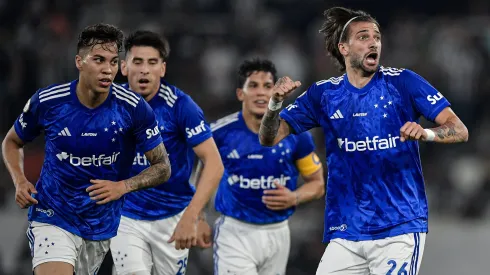 Lautaro Diaz jogador do Cruzeiro comemora seu gol durante partida contra o Botafogo no estadio Engenhao pelo campeonato Brasileiro A 2024.