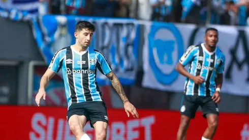 BRASILEIRO A 2024, GREMIO X VITORIA - Mathias Villasanti jogador do Gremio no estadio Francisco Stedile pelo Brasileirão 2024