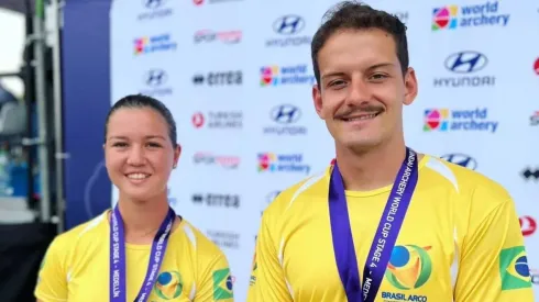 Ana Luiza Caetano e Marcus D'Almeida avançam para as oitavas de final nas Olimpíadas - Foto: Instagram @timebrasil
