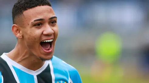 Gustavo Nunes tem contrato no Grêmio até 2028 e multa de 80 milhões de euros