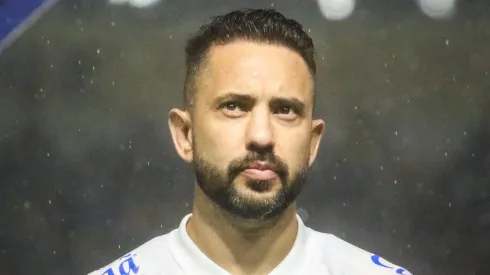 SC - CRICIUMA - 16/06/2024 - BRASILEIRO A 2024, CRICIUMA X BAHIA - Everton Ribeiro jogador do Bahia durante partida contra o Criciuma no estadio Heriberto Hulse pelo campeonato Brasileiro A 2024. Foto: Leonardo Hubbe/AGIF