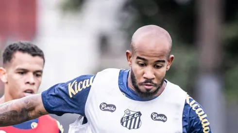 Patrick é um dos jogadores mais contestado pela torcida. Foto: Raul Baretta/ Santos FC.