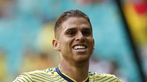 Cuellar com a camisa da Colômbia. Volante pode chegar em breve ao Timão.