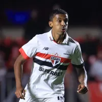 Luiz Gustavo se destaca pelo São Paulo na Copa do Brasil e gera repercussão: “Comendo a bola“