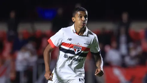 Luiz Gustavo em ação pela Copa do Brasil. Foto: Marcello Zambrana/AGIF