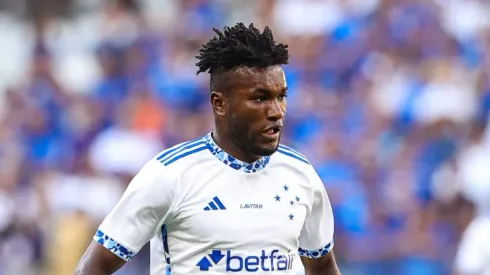 MG - BELO HORIZONTE - 28/04/2024 - BRASILEIRO A 2024, CRUZEIRO X VITORIA - Cifuentes jogador do Cruzeiro durante partida contra o Vitoria no estadio Mineirao pelo campeonato Brasileiro A 2024. Foto: Gilson Lobo/AGIF