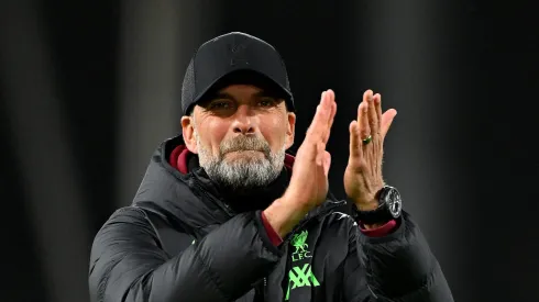 Klopp em partida da Premier League (Foto: Mike Hewitt/Getty Images)