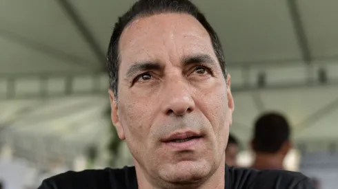 Vasco precisa trazer apenas peças de qualidade, diz Edmundo.